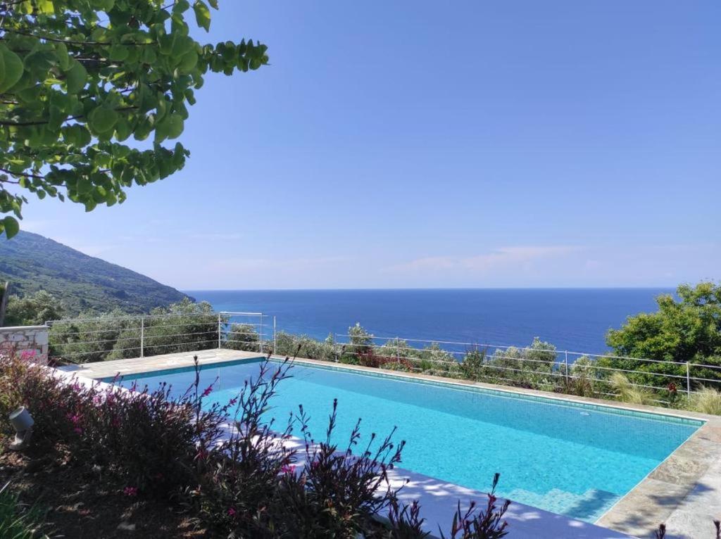 Moses Villa โคเรฟตอน ภายนอก รูปภาพ